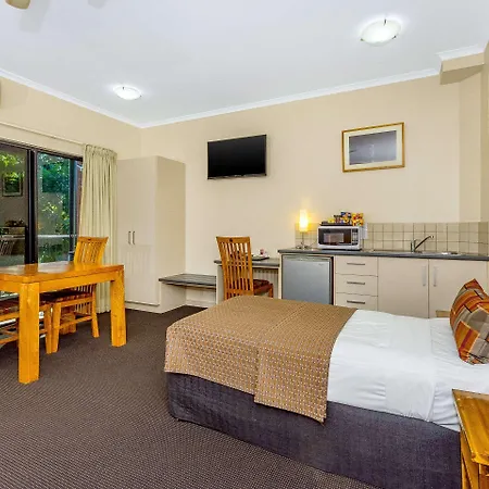 Quality Hotel Darwin Airport Exterior photo Studio Suite